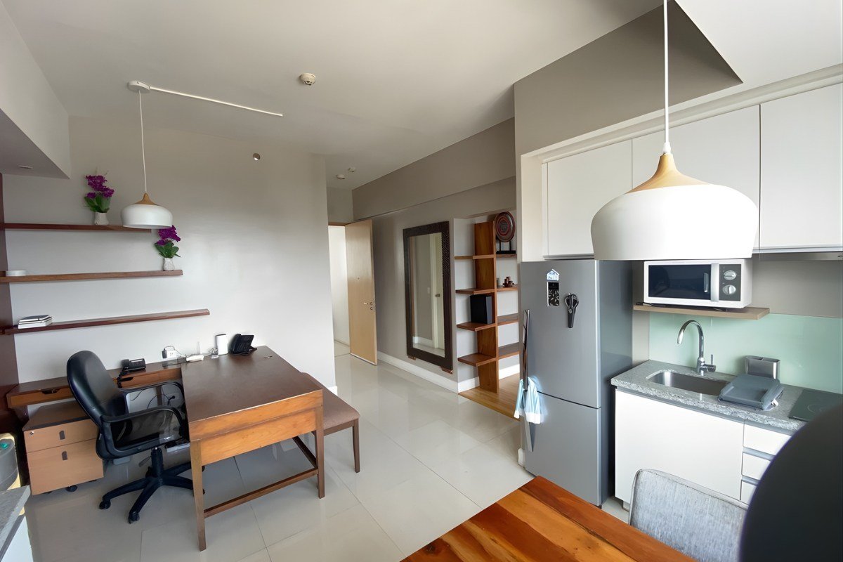 1. Large 1-Bedroom Condo with Panoramic Views Bedroom of the 1-bedroom apartment for sale in Cebu City