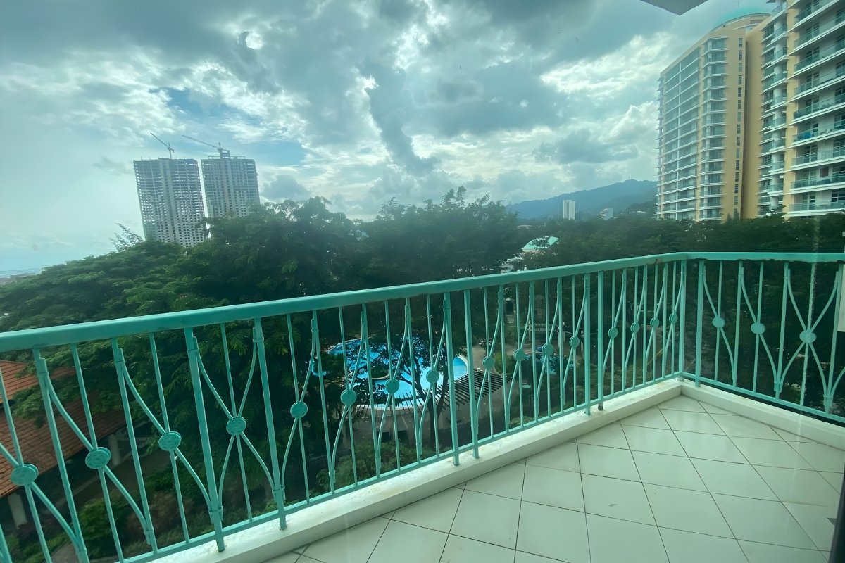 2BR Condominium unit – Citylights Gardens (4) Balcony view of the 2-bedroom condo for rent in Cebu City