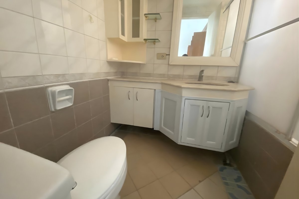 2BR Condominium unit – Citylights Gardens (8) Bathroom of the 2-bedroom condo for rent in Cebu City