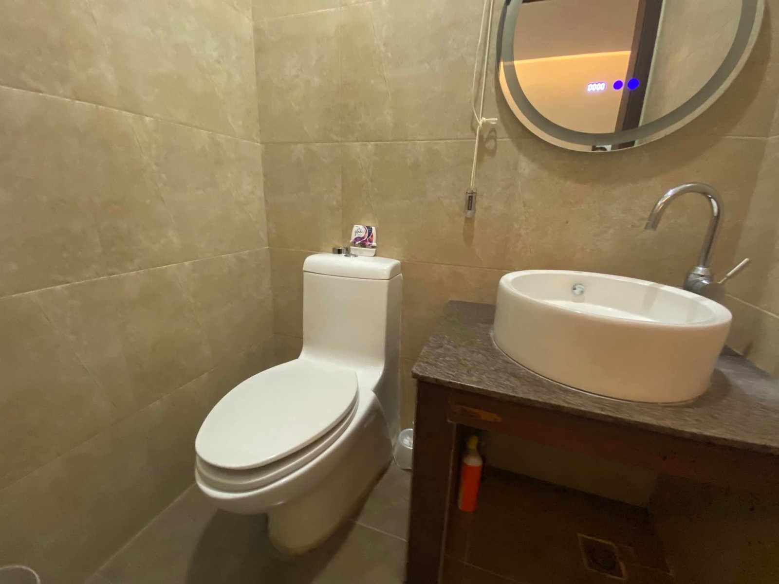 399580905_10231049188717462_7619603045051088457_n Bedroom of the 4-bedroom house for rent in Cebu