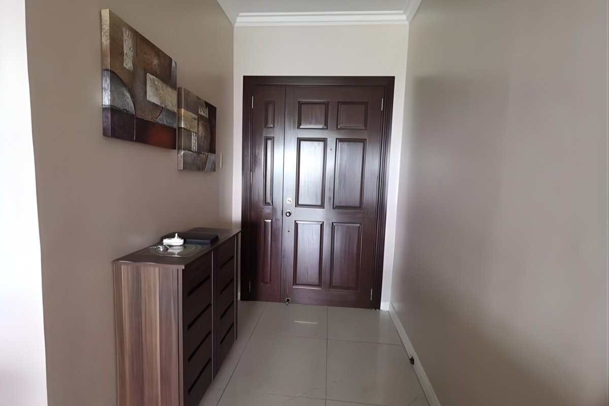 3BR Condominium Unit For Sale – Citylights Gardens (8) Dining area of the 3-bedroom condo for sale in Cebu City