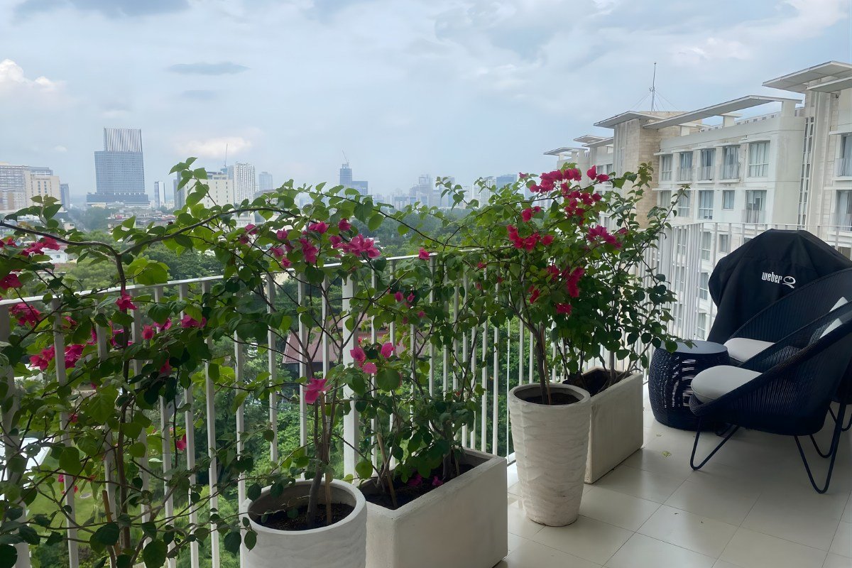 4. Luxury 4-Bedroom Flat at 32 Sanson by Rockwell Balcony view of the 4-bedroom condo for sale in Cebu City