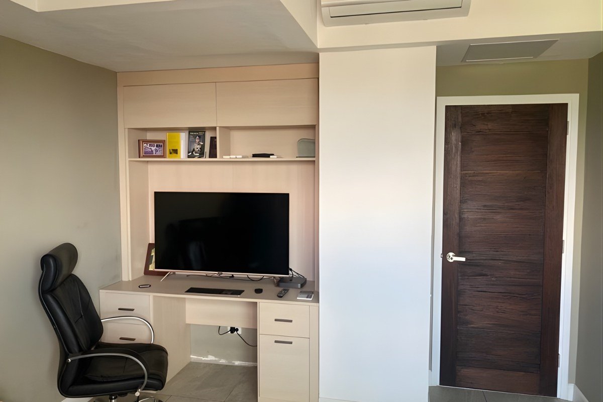 9. Fully Furnished 3-Bedroom Executive Condo with 2 Parking Slots Citylights Garden Cebu Common area of the 3-bedroom condo for sale in Cebu City