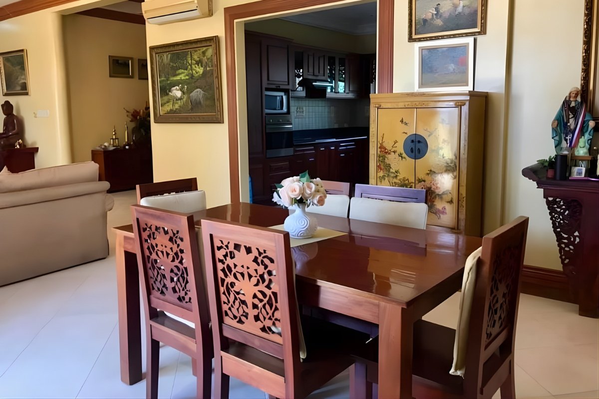 Executive Bungalow in St. Nino Subdivision with Private Pool (10) Common area of the 6-bedroom lot for sale in Cebu City