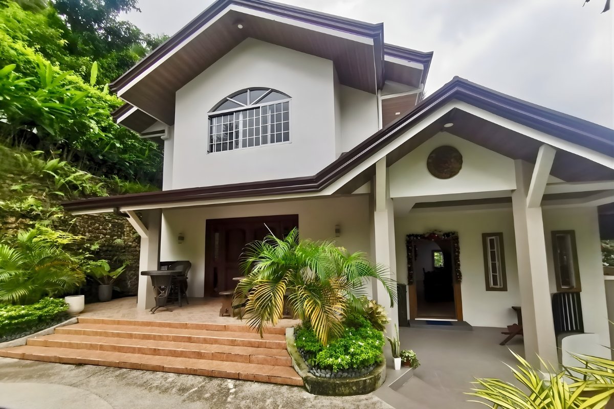 Exquisite House in Pit-os Talamban, Cebu City – Ideal Family Haven (1) Living area of the 4-bedroom house for sale in Cebu City
