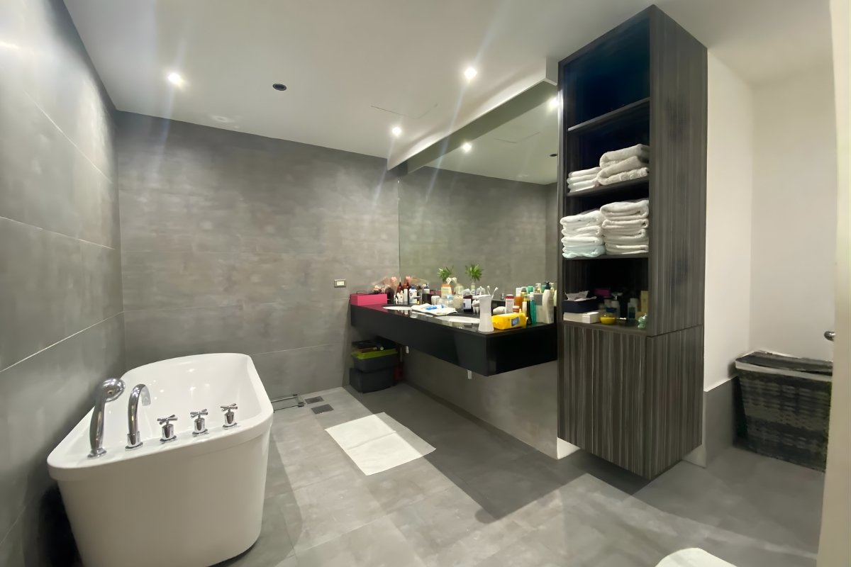 Luxury Penthouse Condominium with City Views Citylights Gardens, Cebu City (17) Amenities of the 2-bedroom penthouse for sale in Cebu City