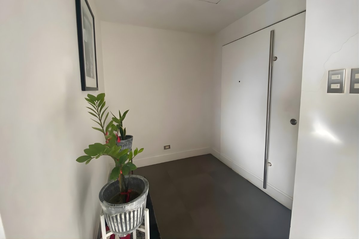 Luxury Penthouse Condominium with City Views Citylights Gardens, Cebu City (8) Bathroom of the 2-bedroom penthouse for sale in Cebu City