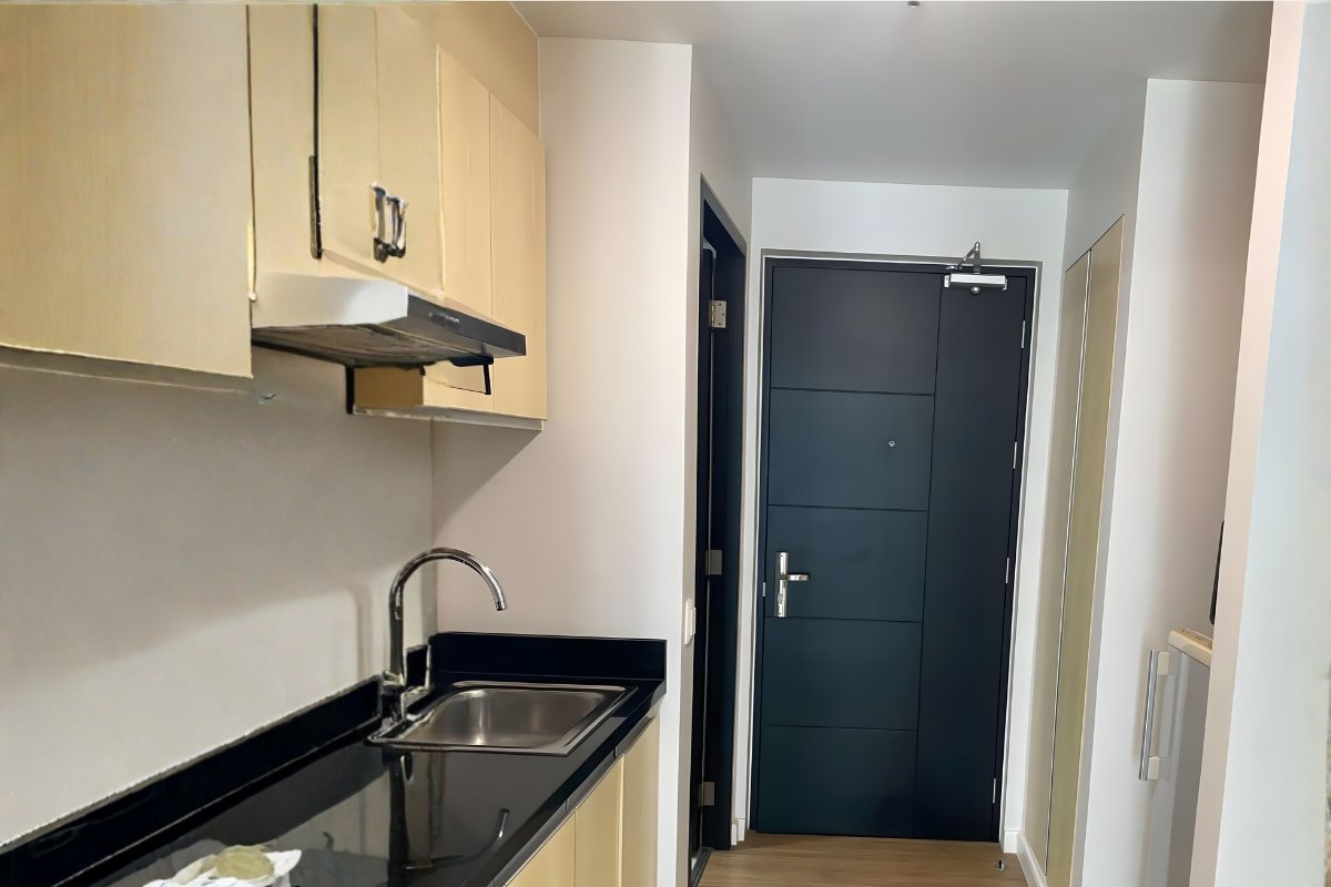 Solinea Tower 1 – Studio Unit (1) Living area of the condo for rent in Cebu City