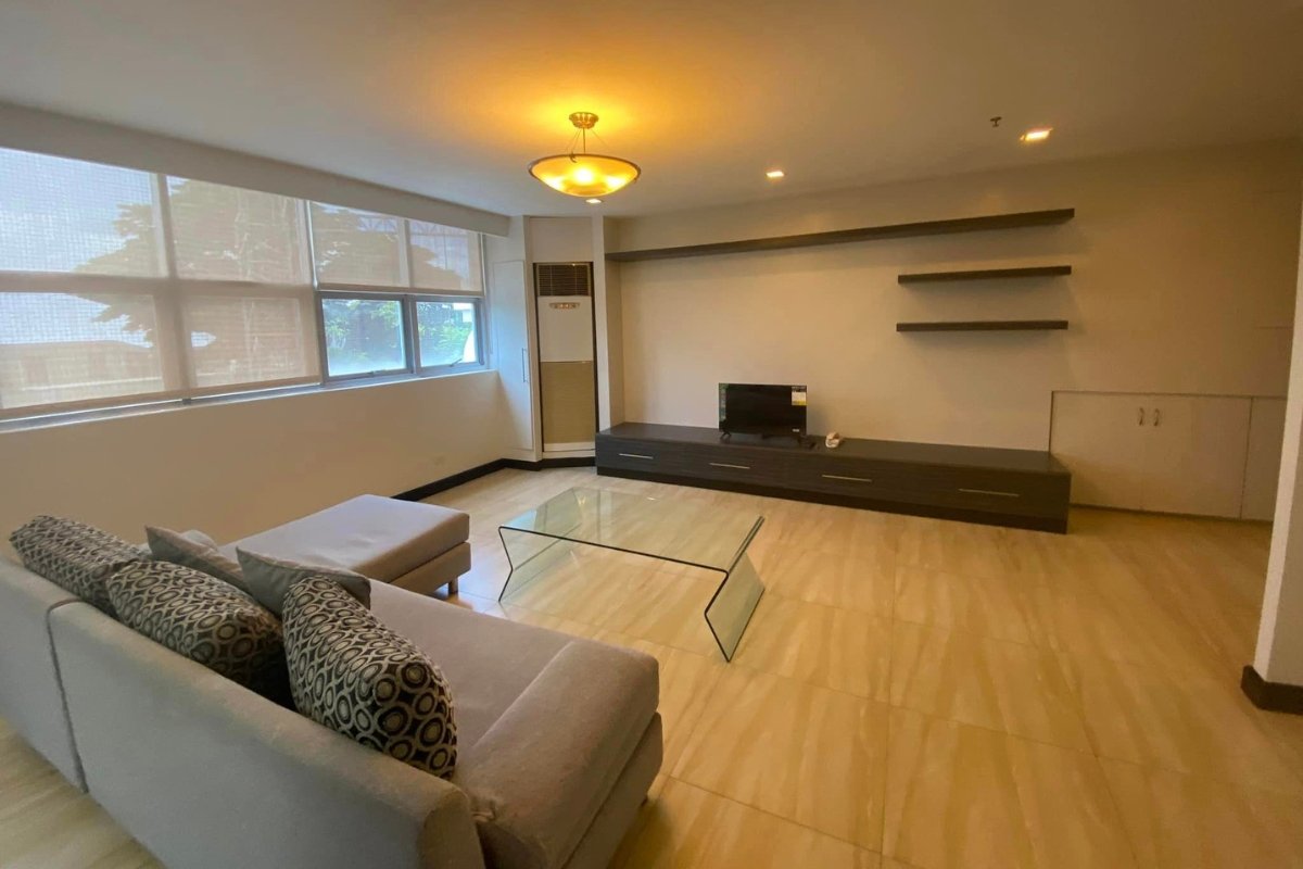 Bedroom of the 1-bedroom condo for rent in Cebu City