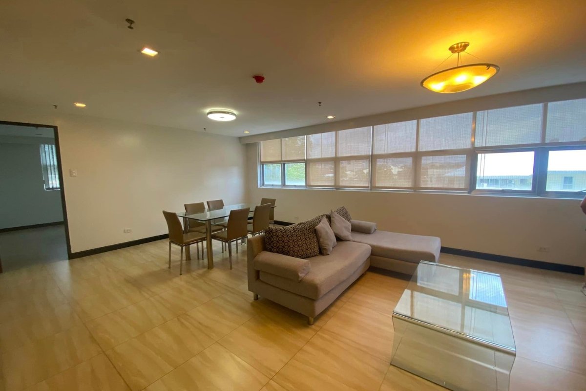 Bedroom of the 1-bedroom condo for rent in Cebu City