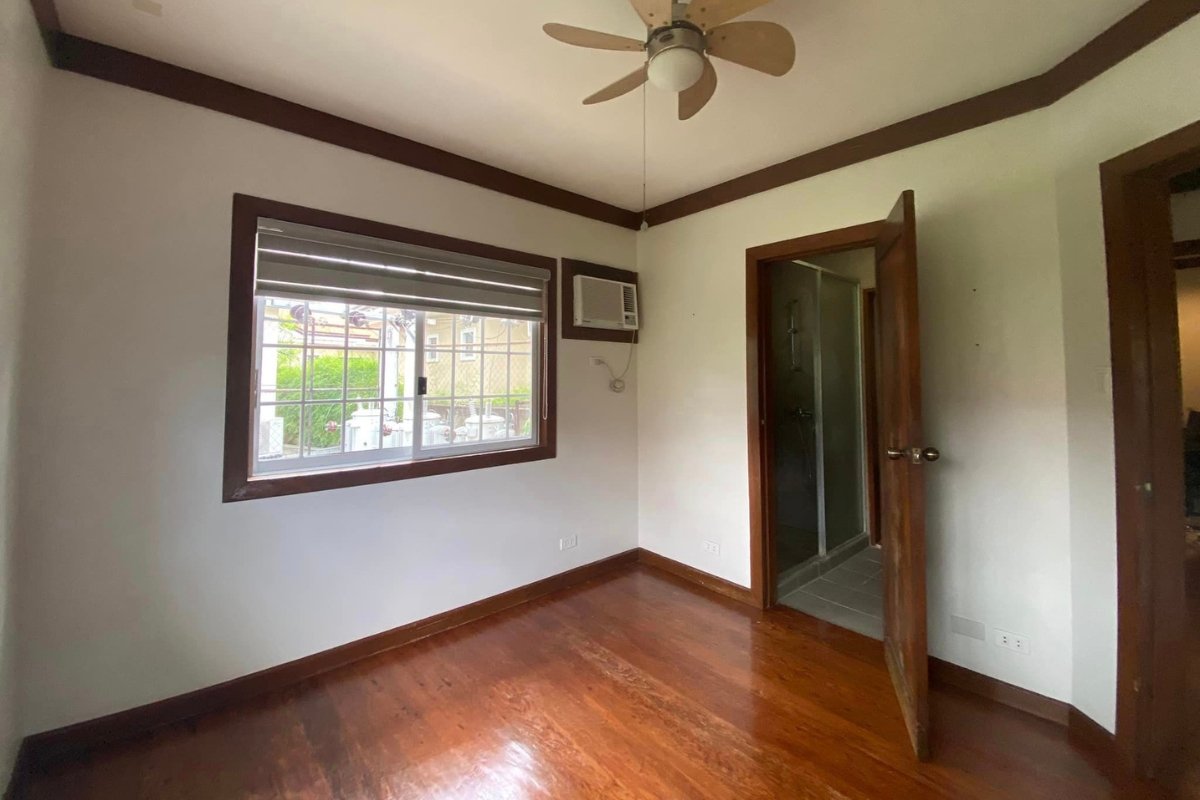 Villa Terrace Duplex House (8) Bathroom of the 3-bedroom house for sale in Mandaue
